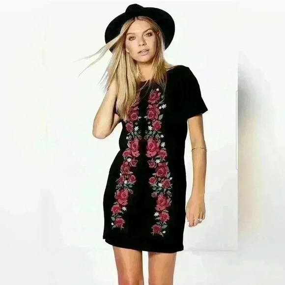 NEW NWT Boohoo Women's Mila Rose Printed Embroidered Shift Dress  Sz 4 US, 8 UK - Picture 1 of 9